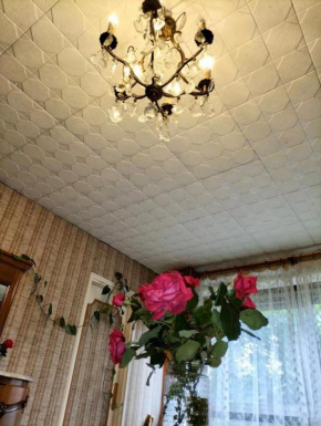Small private single room near Metro 5 No KEY Sleep time 8pm- 10am